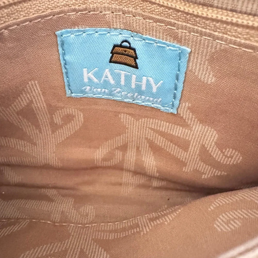 Kathy Van Zeeland stylish black